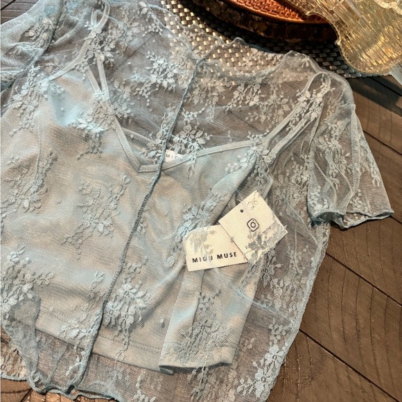 Womens Miou Muse Sheer Floral Lace Top with Camisole Size Small NWT - Picture 4 of 5